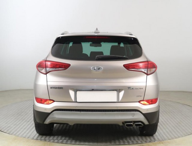 Hyundai Tucson  2.0 CRDi 