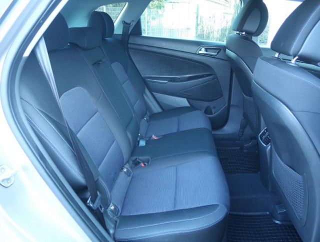 Hyundai Tucson  2.0 CRDi 