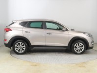 Hyundai Tucson  2.0 CRDi 