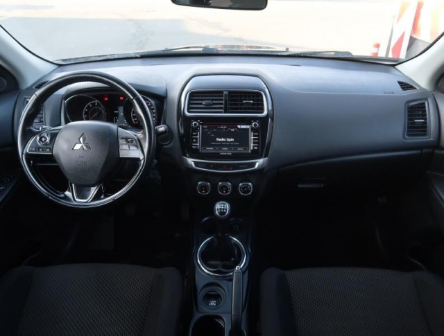 Mitsubishi ASX  1.6 MIVEC 