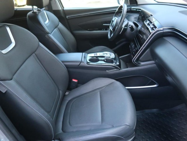 Hyundai Tucson  1.6 T-GDI HEV 