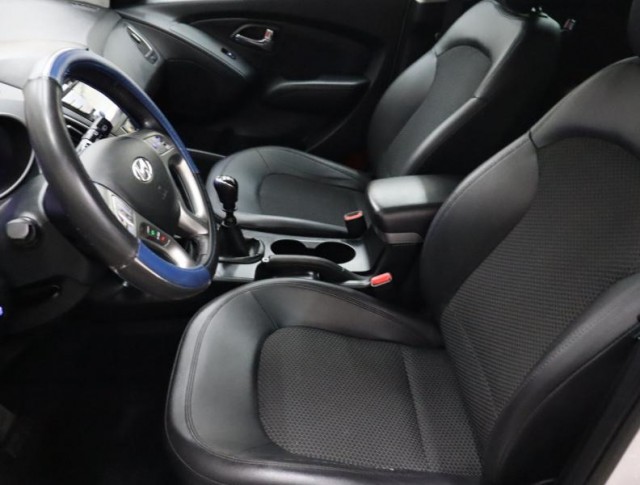 Hyundai ix35  2.0 CRDi 