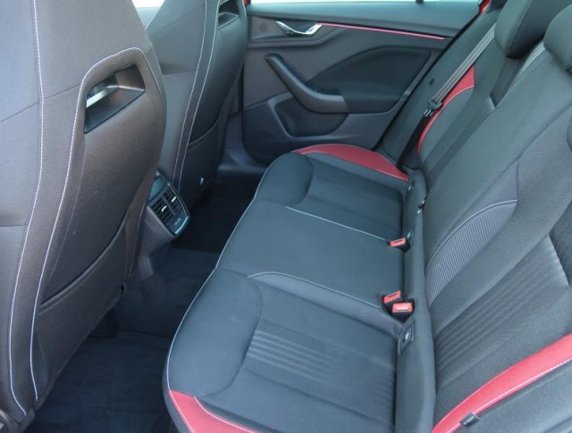 Škoda Kamiq  1.0 TSI Monte Carlo