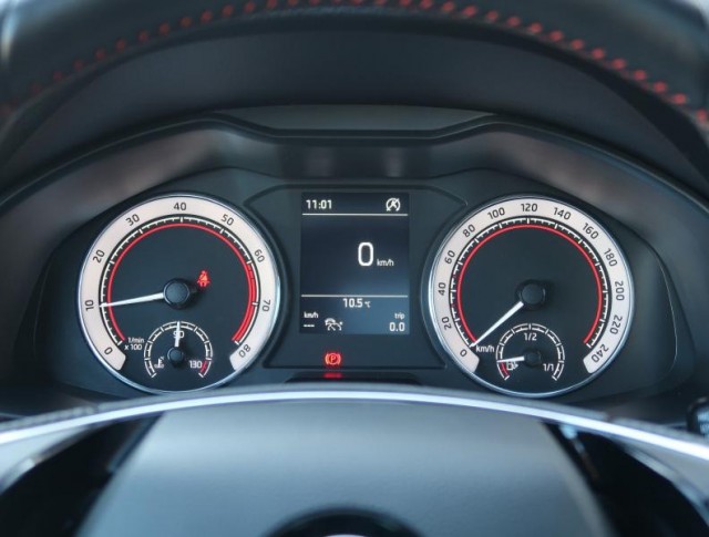 Škoda Kamiq  1.0 TSI Monte Carlo