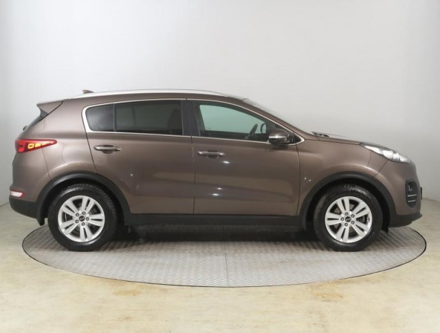 Kia Sportage  2.0 CRDi 