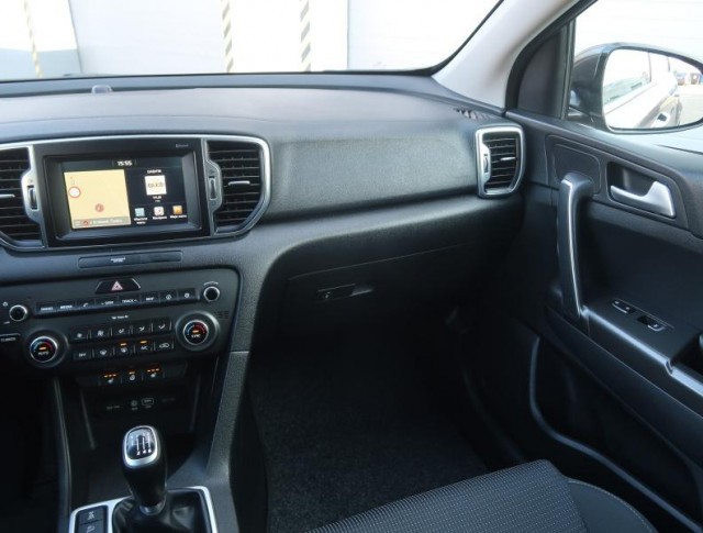 Kia Sportage  2.0 CRDi 