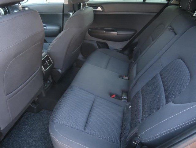 Kia Sportage  2.0 CRDi 