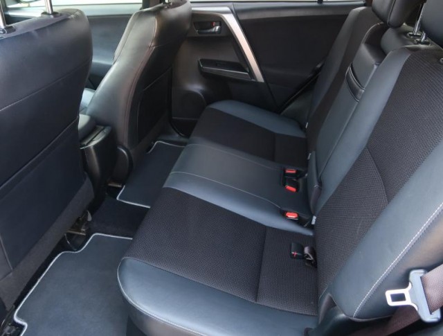 Toyota RAV 4  2.5 Hybrid 