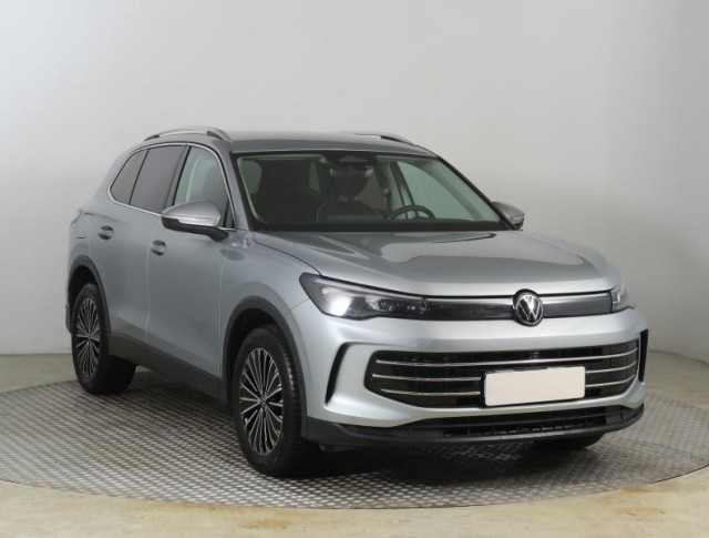 Volkswagen Tiguan  1.5 eTSI Elegance