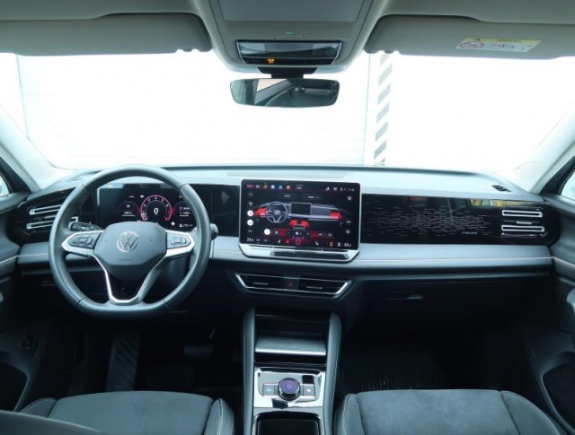Volkswagen Tiguan  1.5 eTSI Elegance