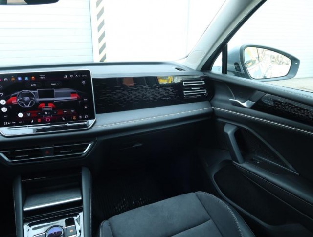 Volkswagen Tiguan  1.5 eTSI Elegance