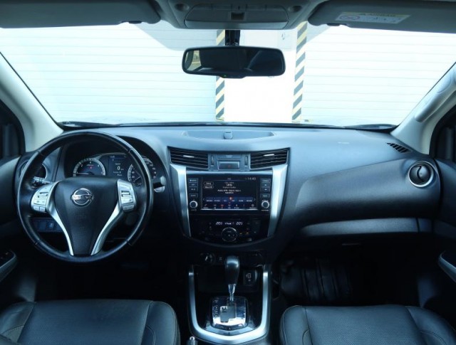Nissan Navara  2.3 dCi 