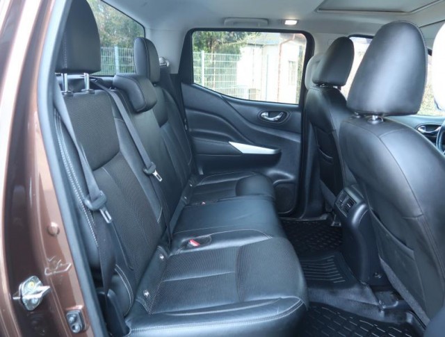 Nissan Navara  2.3 dCi 