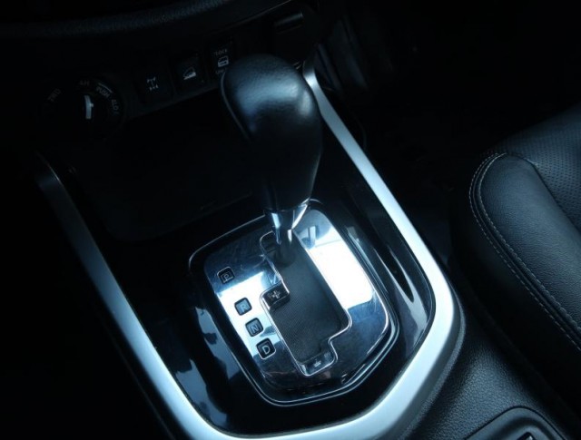 Nissan Navara  2.3 dCi 