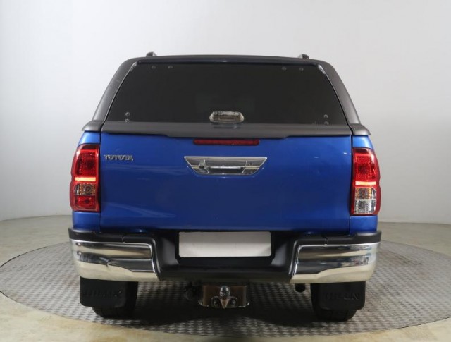 Toyota Hilux  2.4 D-4D 