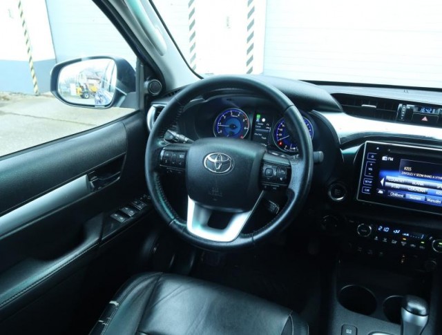 Toyota Hilux  2.4 D-4D 