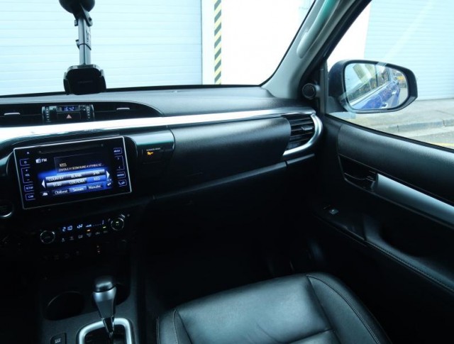 Toyota Hilux  2.4 D-4D 