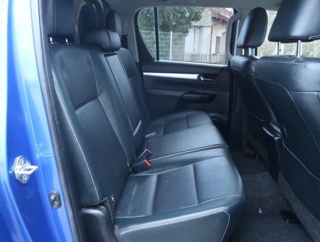 Toyota Hilux  2.4 D-4D 