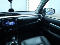 Toyota Hilux  2.4 D-4D 