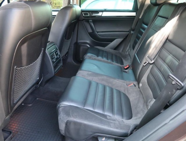 Volkswagen Touareg  3.0 TDI R-Line