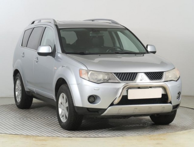 Mitsubishi Outlander  2.2 DI-D 
