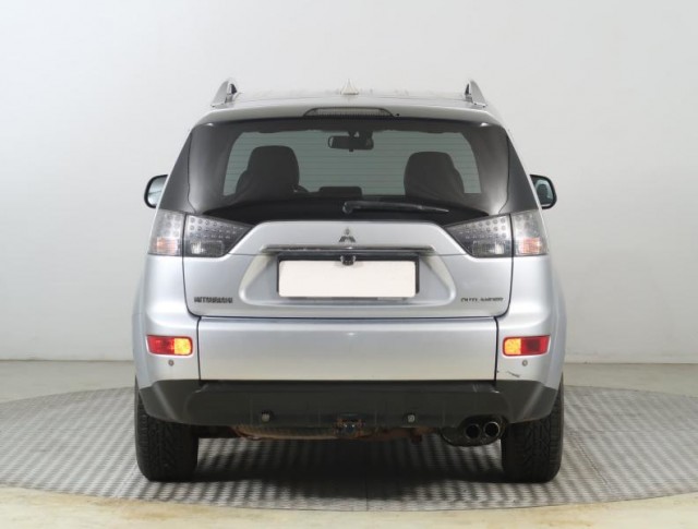 Mitsubishi Outlander  2.2 DI-D 