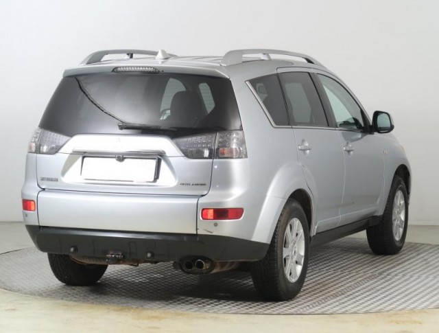 Mitsubishi Outlander  2.2 DI-D 