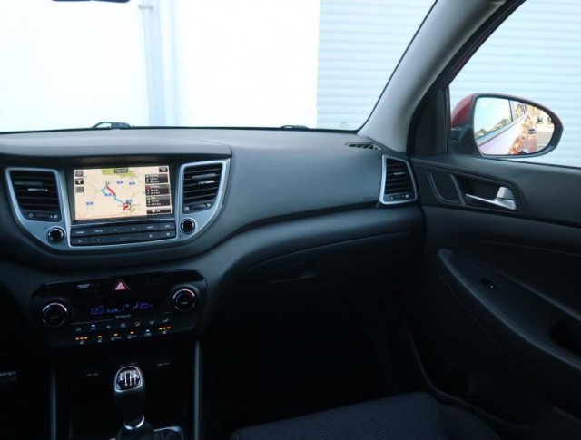 Hyundai Tucson  1.7 CRDi 