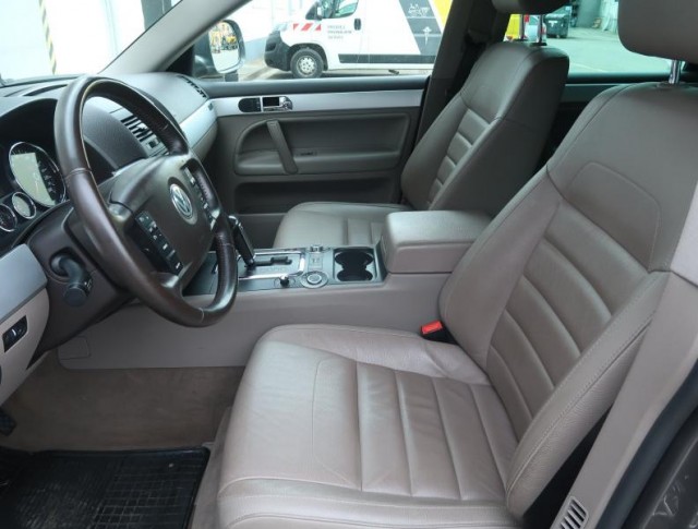 Volkswagen Touareg  3.0 V6 TDI 