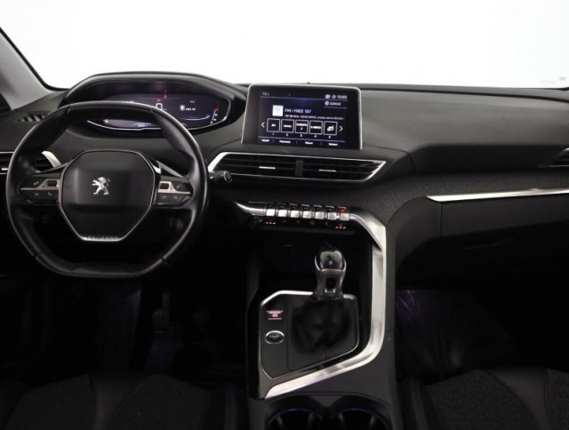 Peugeot 5008  PureTech 130 