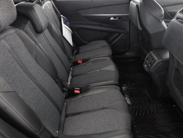 Peugeot 5008  PureTech 130 