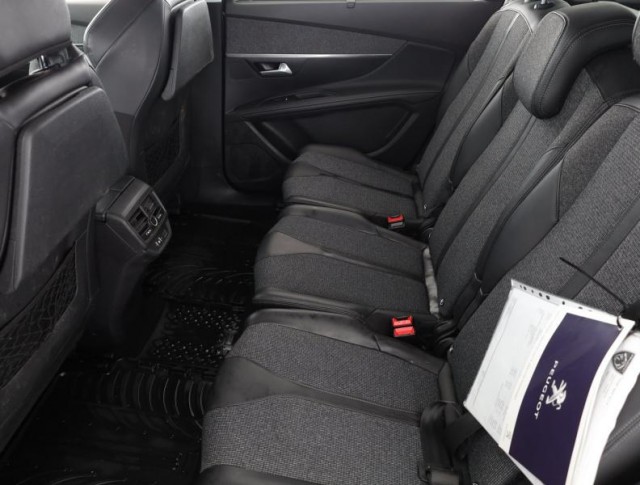 Peugeot 5008  PureTech 130 