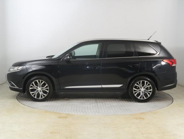 Mitsubishi Outlander  2.2 DI-D 