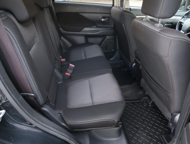 Mitsubishi Outlander  2.2 DI-D 