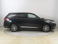 Mitsubishi Outlander  2.2 DI-D 