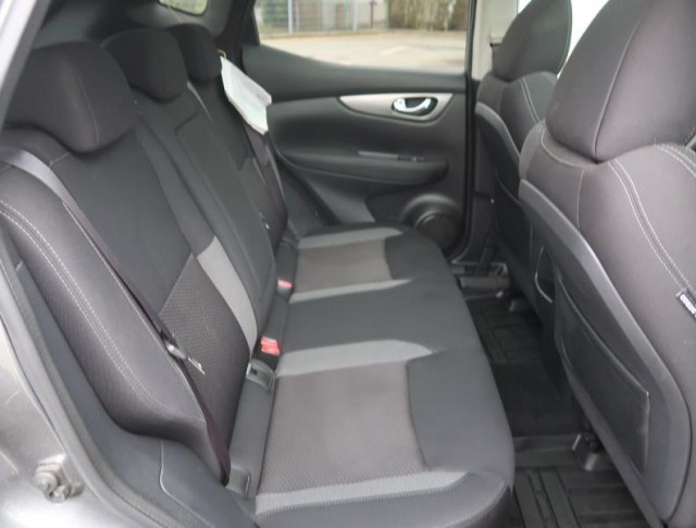 Nissan Qashqai  1.3 DIG-T Tekna