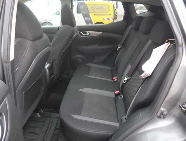 Nissan Qashqai  1.3 DIG-T Tekna