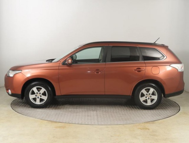 Mitsubishi Outlander  2.2 DI-D 