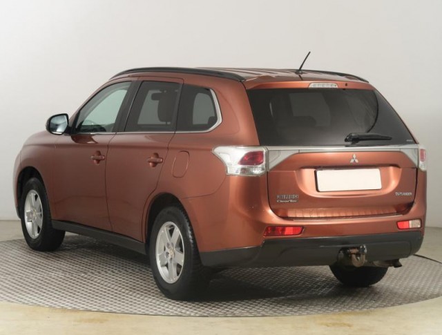 Mitsubishi Outlander  2.2 DI-D 