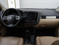 Mitsubishi Outlander  2.2 DI-D 