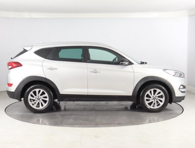 Hyundai Tucson  1.7 CRDi 