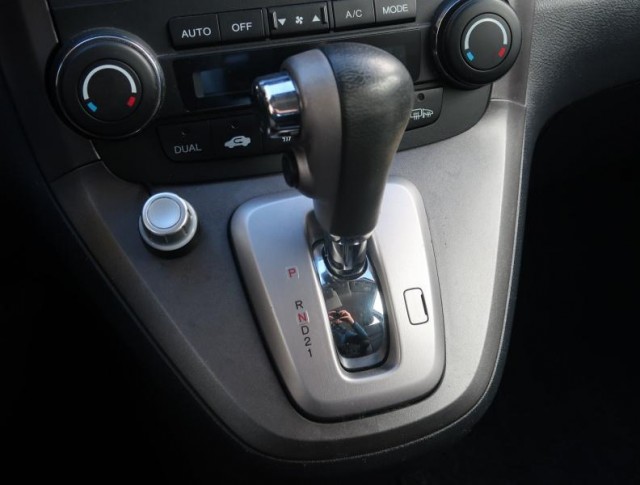 Honda CR-V  2.0 i Elegance