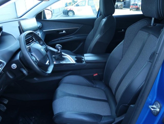 Peugeot 3008  1.2 PureTech Allure Pack