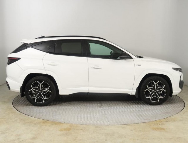 Hyundai Tucson  1.6 T-GDI 48V MHEV N-Line