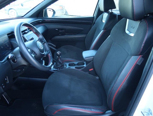 Hyundai Tucson  1.6 T-GDI 48V MHEV N-Line