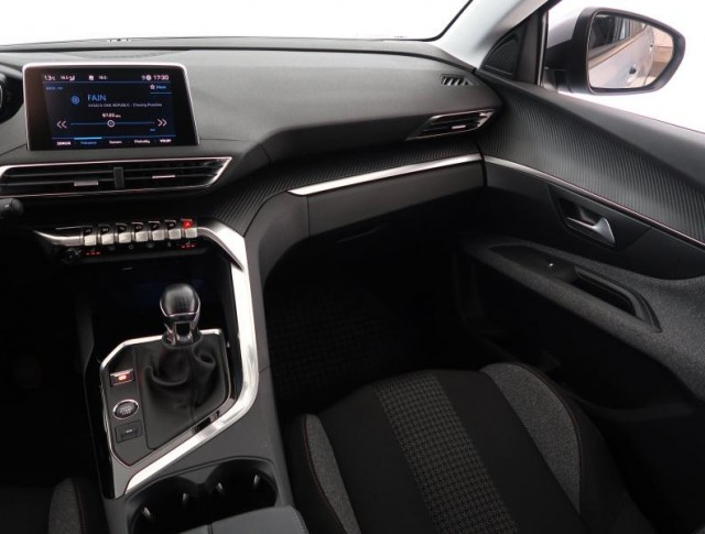 Peugeot 3008  1.5 BlueHDi Active