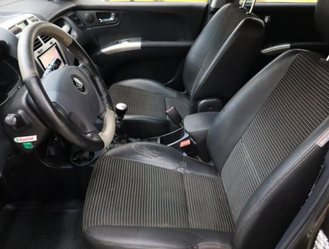 Kia Sportage  2.0 CRDi 