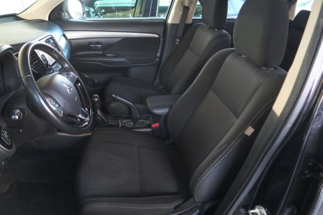 Mitsubishi Outlander  2.2 DI-D Intense