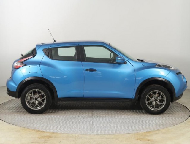 Nissan Juke  1.6 i 