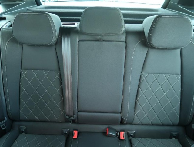 Škoda Karoq  1.5 TSI Sportline